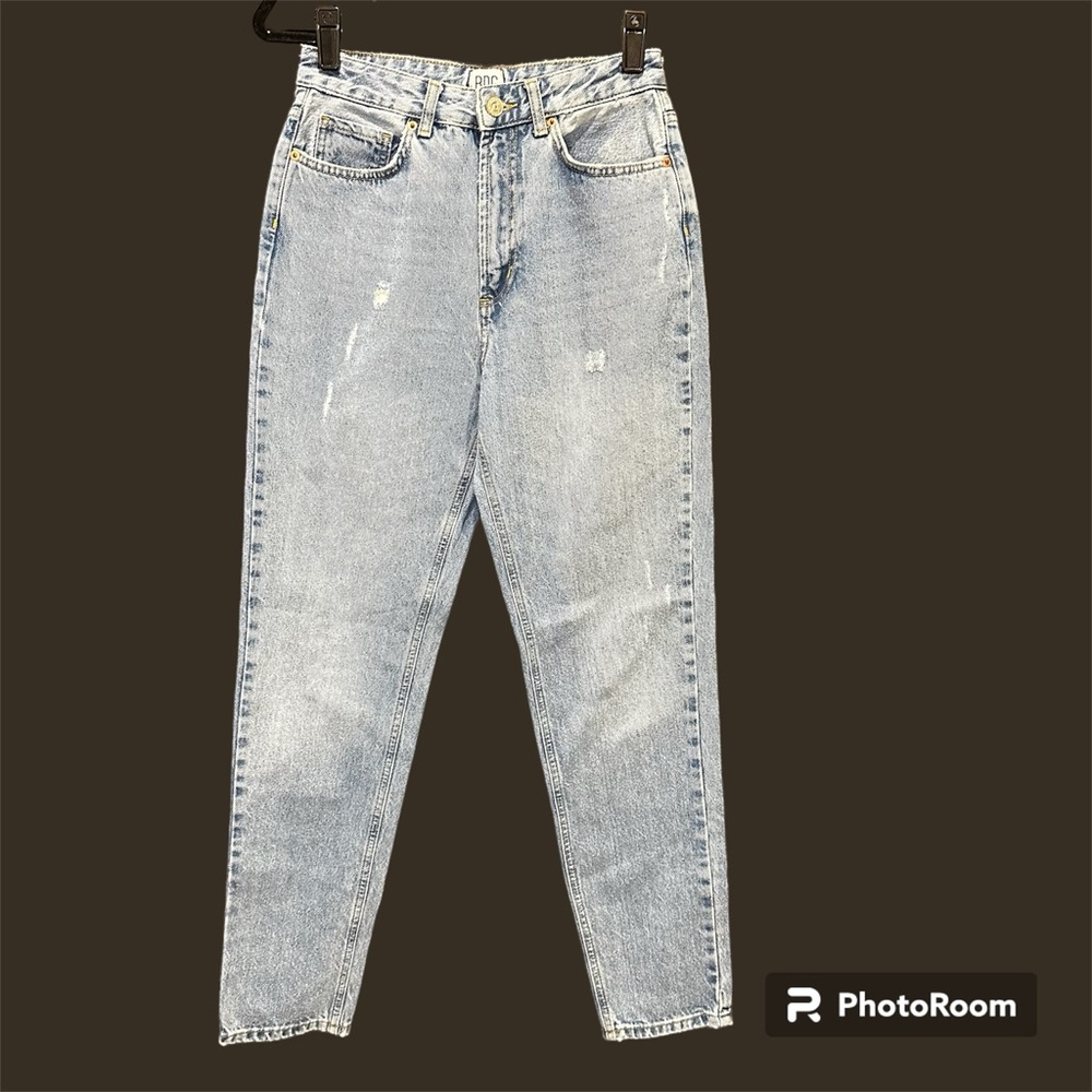 Urban Outfitters- BDG mom high-rise sz 27 jeans